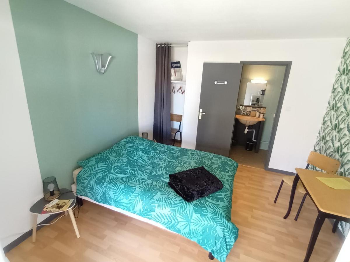 Le Miraillet, Chambre Hote Saint-Illide Buitenkant foto